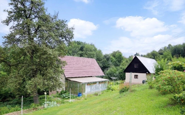 utulna-chalupa-v-malebnom-prostredi-podpolania-big-1