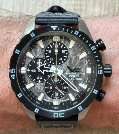 vostok-6s10-320e693-big-0