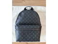 ruksak-louis-vuitton-discovery-backpack-small-0