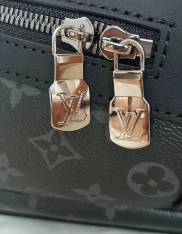 ruksak-louis-vuitton-discovery-backpack-big-4