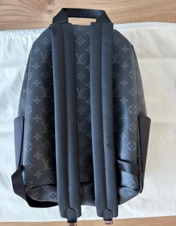 ruksak-louis-vuitton-discovery-backpack-big-2