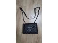 kabelka-guess-cierna-small-0