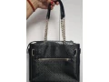 guess-kabelka-cierna-small-2