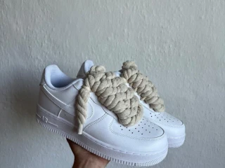 nike-airforce-with-chunky-laces-viac-farieb