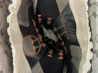 predam-tenisky-under-armour-45-maven-trek