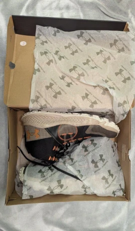 predam-tenisky-under-armour-45-maven-trek-big-1