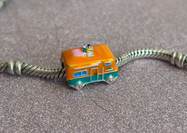 karavan-big-3