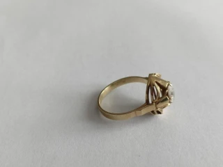 predam-elegantny-zlaty-prsten-14-kt-364-g