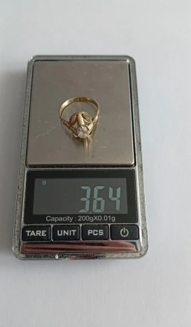predam-elegantny-zlaty-prsten-14-kt-364-g-big-1