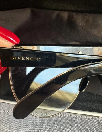 nove-okuliare-givenchy-big-2