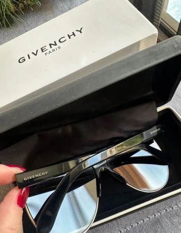 nove-okuliare-givenchy-big-1