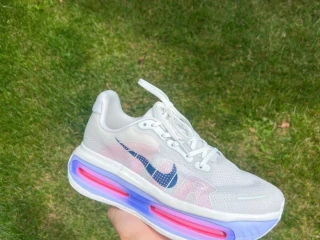 nike-vomero-premium-bezecke-topanky-43