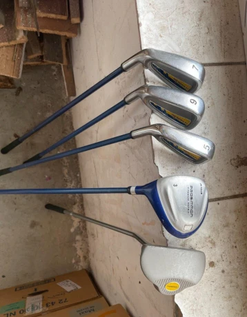 juniorske-golfove-palice-lave-big-1
