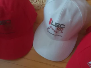 golf-rukavica-na-pravu-ruku-hraje-lavak
