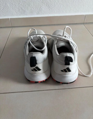 golfove-topanky-adidas-40-big-3