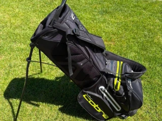 predam-takmer-nepouzity-golf-stand-bag-cobra
