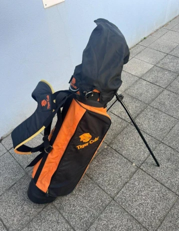 predam-detsky-golfoby-bag-s-troma-palicami-pre-lavaka-big-0