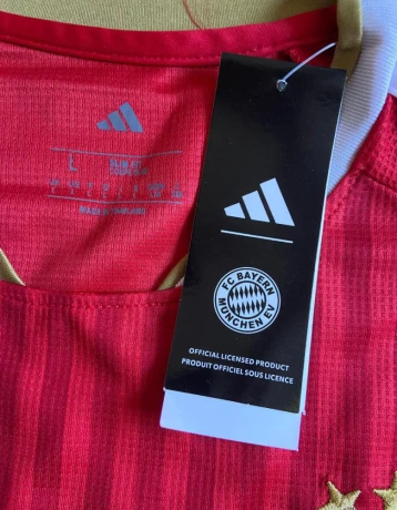 bayern-mnichov-kane-9-dres-2627-liga-majstrov-l-big-4