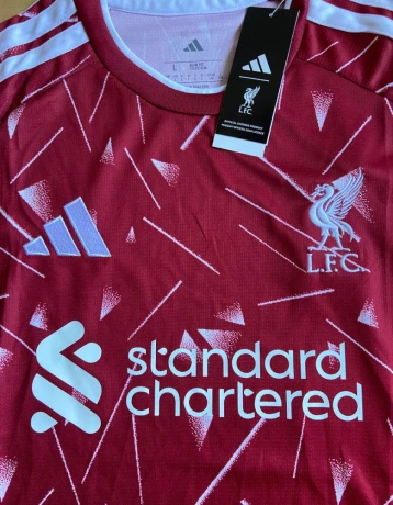 liverpool-fc-dres-2627-premier-league-bez-mena-l-big-1