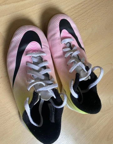 halovky-nike-jr-velkost-33-big-0