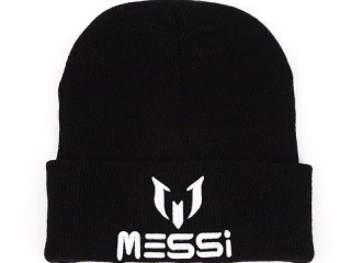 messi-ciapka-zimna