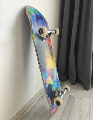skateboard-globe-colorbomb-775-big-4