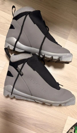 kolieskove-korcule-topanky-na-bezky-detske-prilby-big-0