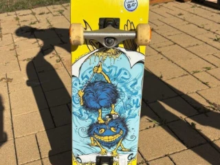 skateboard-80-zlto-modry