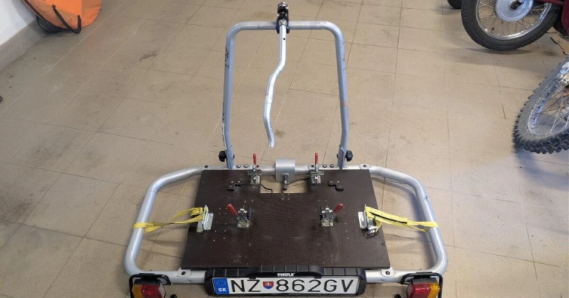 thule-nosic-na-paramotor-big-1