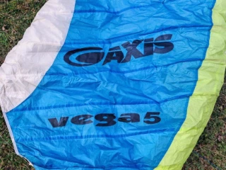 axis-vega-5