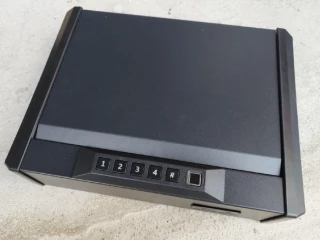 trezor-nielen-na-kratku-zbran