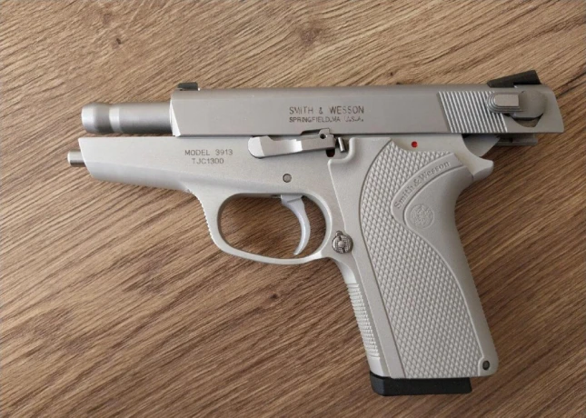 smith-wesson-big-2