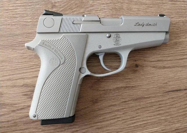 smith-wesson-big-1