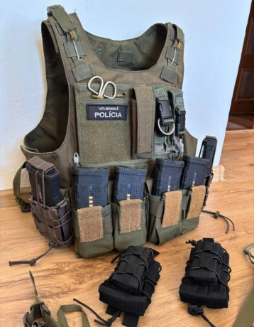 predam-airsoft-takticku-vestu-aav-ranger-green-big-2