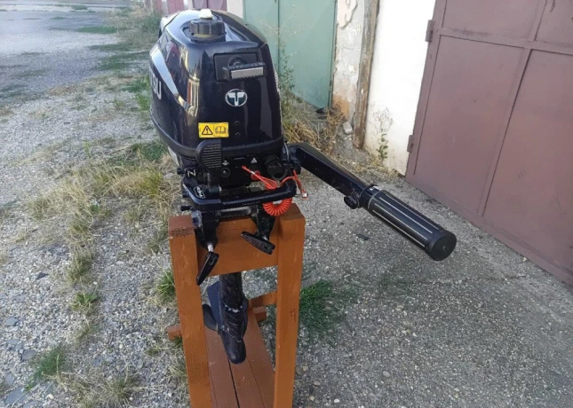 lodny-motor-tohatsu-5-hp-externa-nadrz-big-2