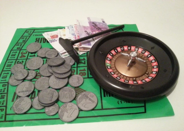 spolocenska-hra-ruska-ruleta-big-0