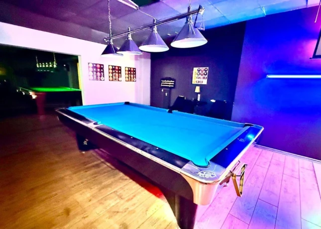 na-predaj-biliardove-a-snookerove-stoly-s-osvetlenim-big-1