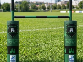 rugby-posts