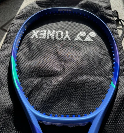 yonex-ezone-98-blast-blue-grip3-big-3