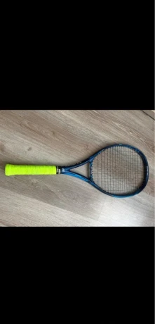 tenisova-raketa-big-0