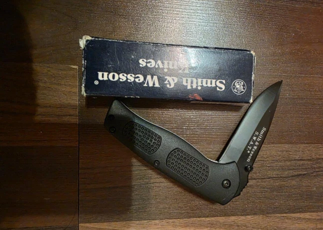predam-novy-noz-swat-smith-a-wesson-big-2