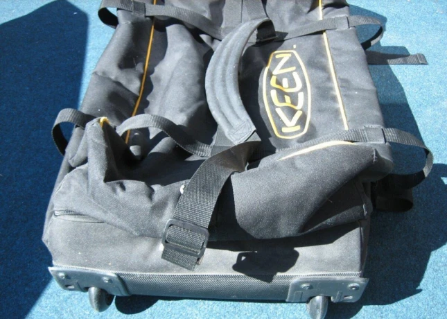 velka-expedicna-cestovna-taska-keen-na-kolieskach-100l-big-3