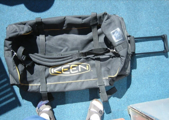 velka-expedicna-cestovna-taska-keen-na-kolieskach-100l-big-0
