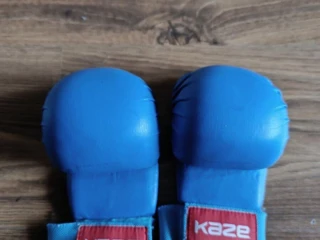 karate-rukavice-na-kumite