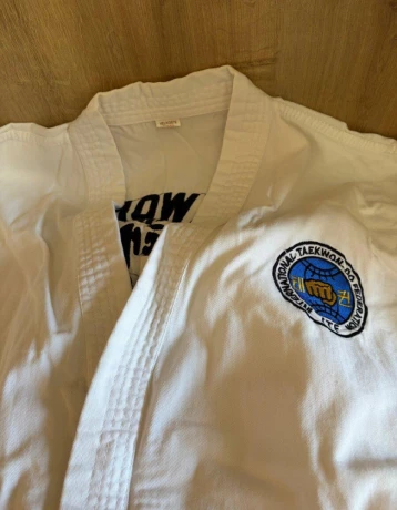 taekwondo-dobok-180-big-1