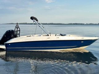 motorovy-clnbayliner-element-18-xl