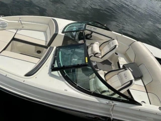 lodmotorovy-cln-sea-ray-190