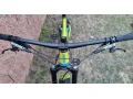 celoodpruzeny-enduro-bicykel-giant-reign-2-m-275-pneu-small-3