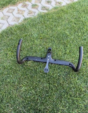carbonovy-cockpit-big-1