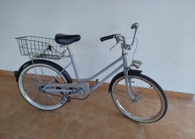 damsky-retro-bicykel-nanovo-zrepasovany-big-1